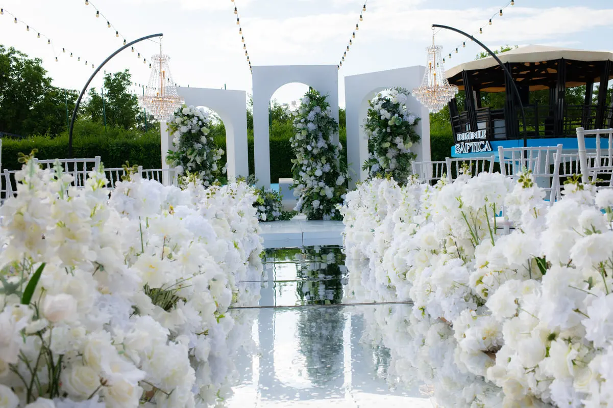decor piscină pentru ceremonie civilă Domeniile Săftica